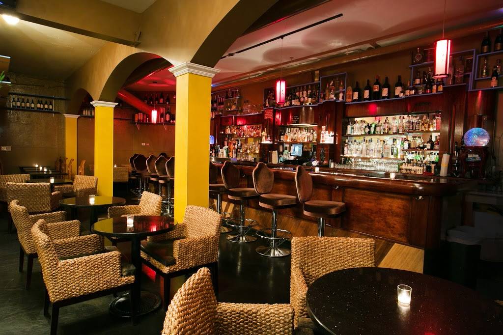 Green Leaf Vietnamese Restaurant | restaurant | 2800 1st Ave, Seattle, WA 98121, USA | 2064483318 OR +1 206-448-3318