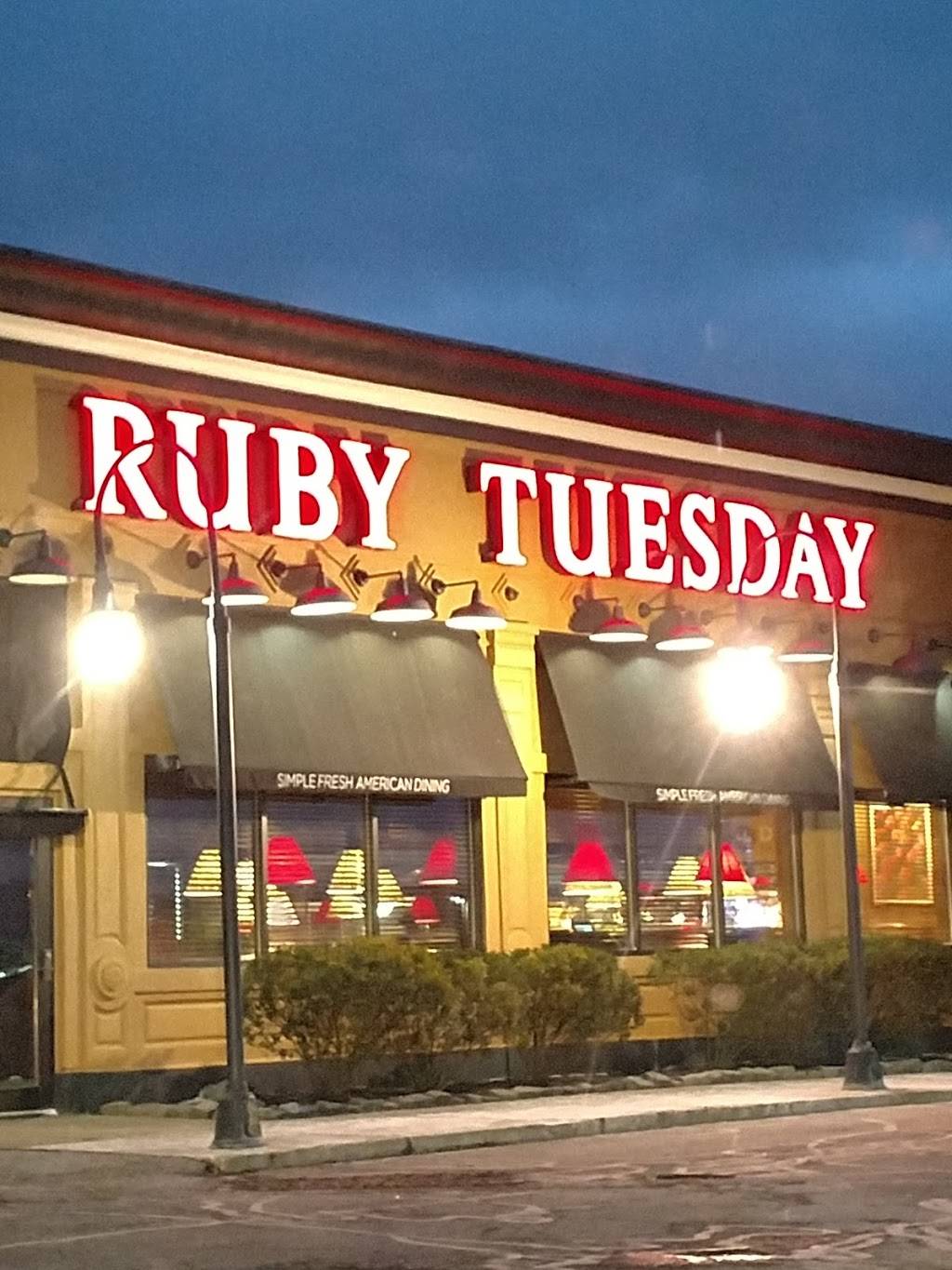 Ruby Tuesday | restaurant | 3300 Chambers Rd, Horseheads, NY 14845, USA | 6077965269 OR +1 607-796-5269
