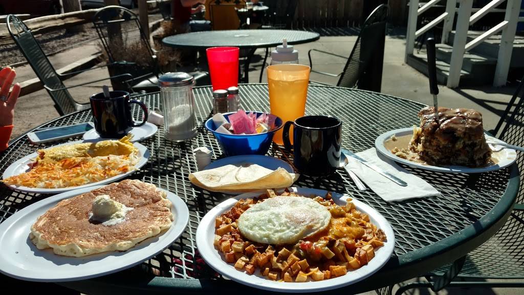 Mountain Shadows Restaurant | restaurant | 2223 Colorado Ave, Colorado Springs, CO 80904, USA | 7196332122 OR +1 719-633-2122