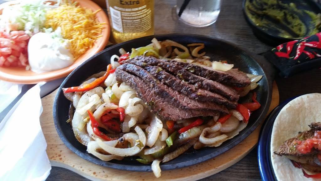 San Miguels Mexican | restaurant | 9 Harbourside Ln, Hilton Head Island, SC 29928, USA | 8438424555 OR +1 843-842-4555