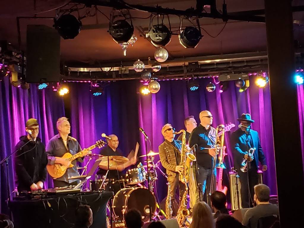 Hey Nonny Live Music + Local Kitchen | restaurant | 10 S Vail Ave, Arlington Heights, IL 60005, USA | 2242020750 OR +1 224-202-0750