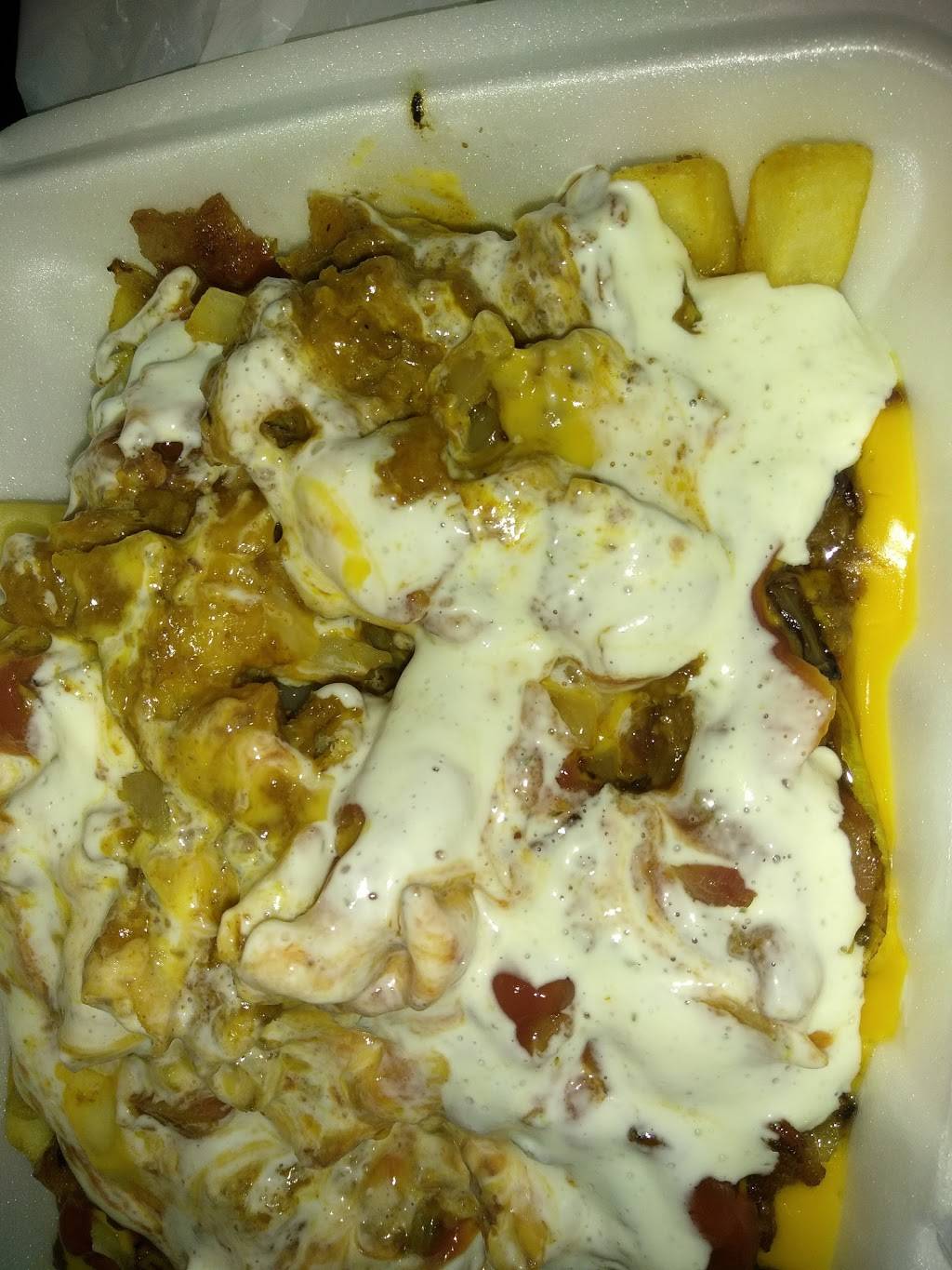 Deluxe Coney Island | restaurant | 2923 Seven Mile E, Detroit, MI 48234, USA | 3133681700 OR +1 313-368-1700