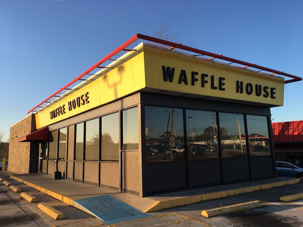 Waffle House | meal takeaway | 1079 S Willow Ave, Cookeville, TN 38501, USA | 9315261040 OR +1 931-526-1040