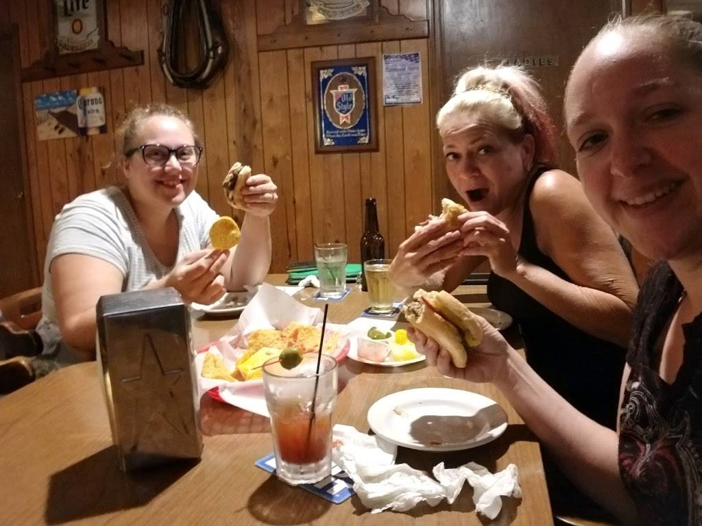 Wagon Wheel Bar & Grill | restaurant | 776 S College Ave, Rensselaer, IN 47978, USA | 2198669942 OR +1 219-866-9942