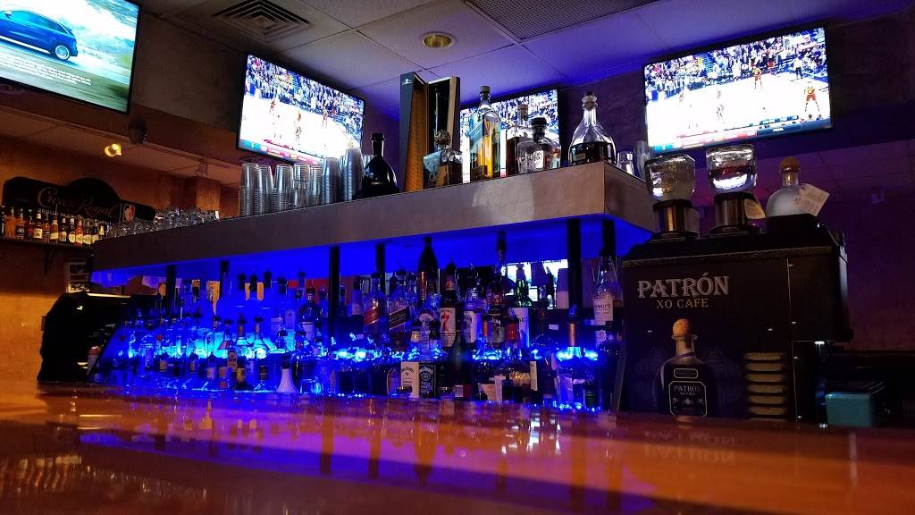 Buckeye Crazy Restaurant & Sports Bar | restaurant | 2365 E Dublin Granville Rd, Columbus, OH 43229, USA | 6148997299 OR +1 614-899-7299