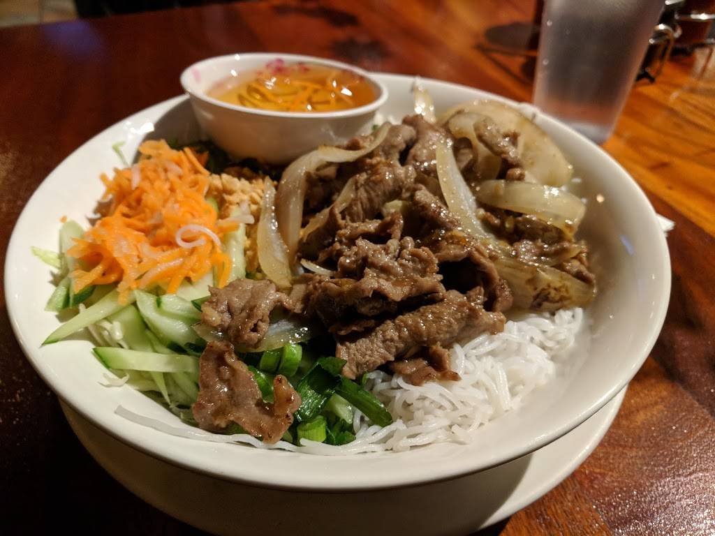 Les Asian | restaurant | 36 John F. Kennedy St, Cambridge, MA 02138, USA | 6178644100 OR +1 617-864-4100