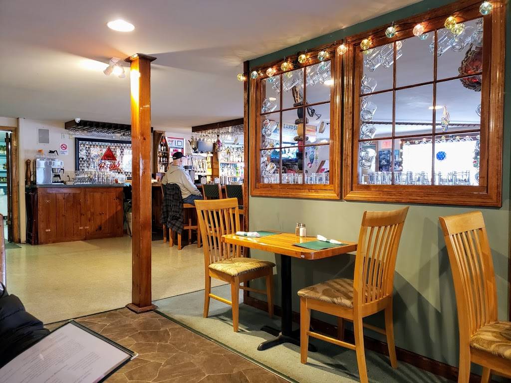 The Whales Tale & Seafarers Pub | restaurant | 125 Atlantic Ave, Boothbay Harbor, ME 04538, USA | 2076336644 OR +1 207-633-6644