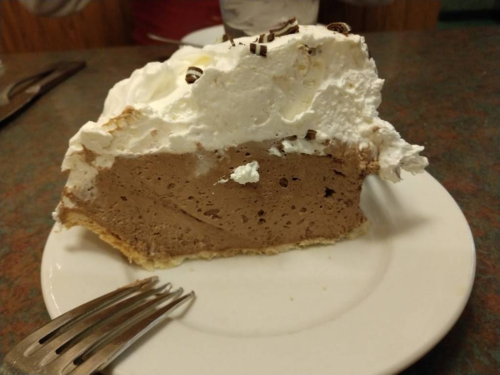 Travelers Inn Restaurant | restaurant | 511 Broadway St, Alexandria, MN 56308, USA | 3207634000 OR +1 320-763-4000