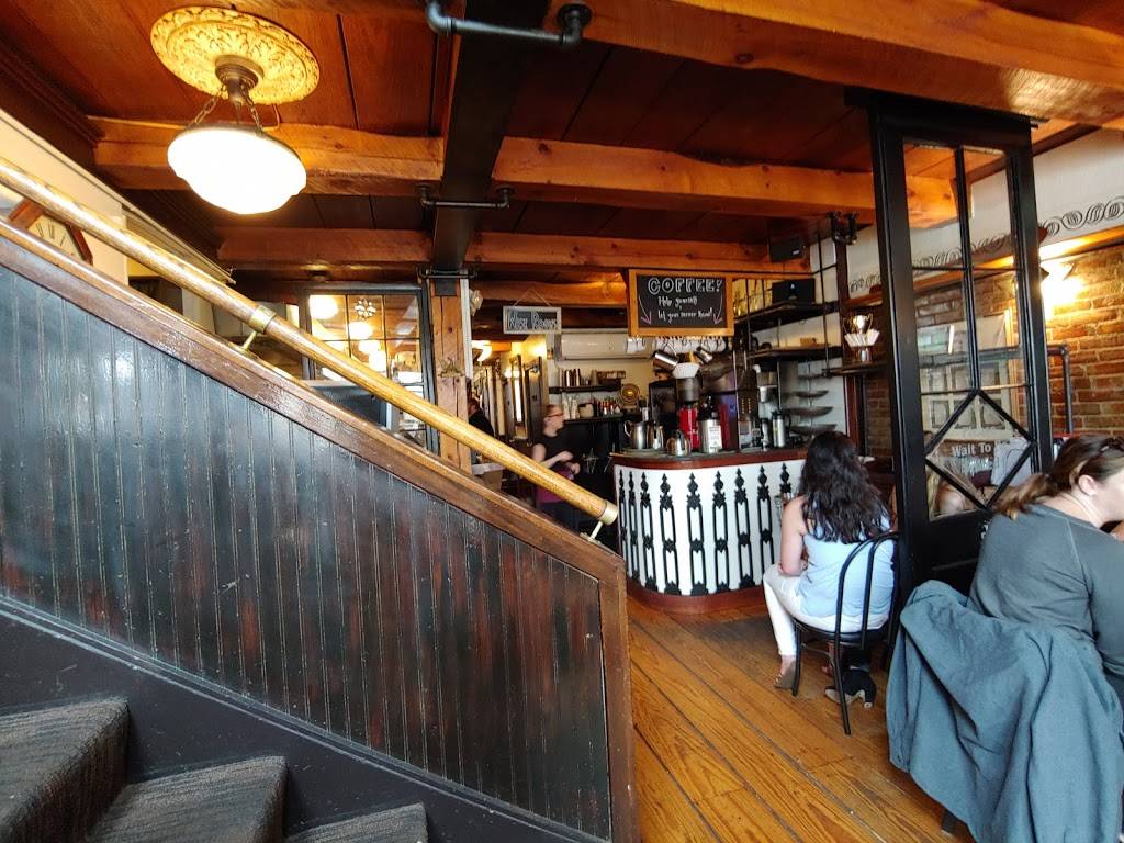 Bayside American Cafe | restaurant | 98 Portland St, Portland, ME 04101, USA | 2077740005 OR +1 207-774-0005