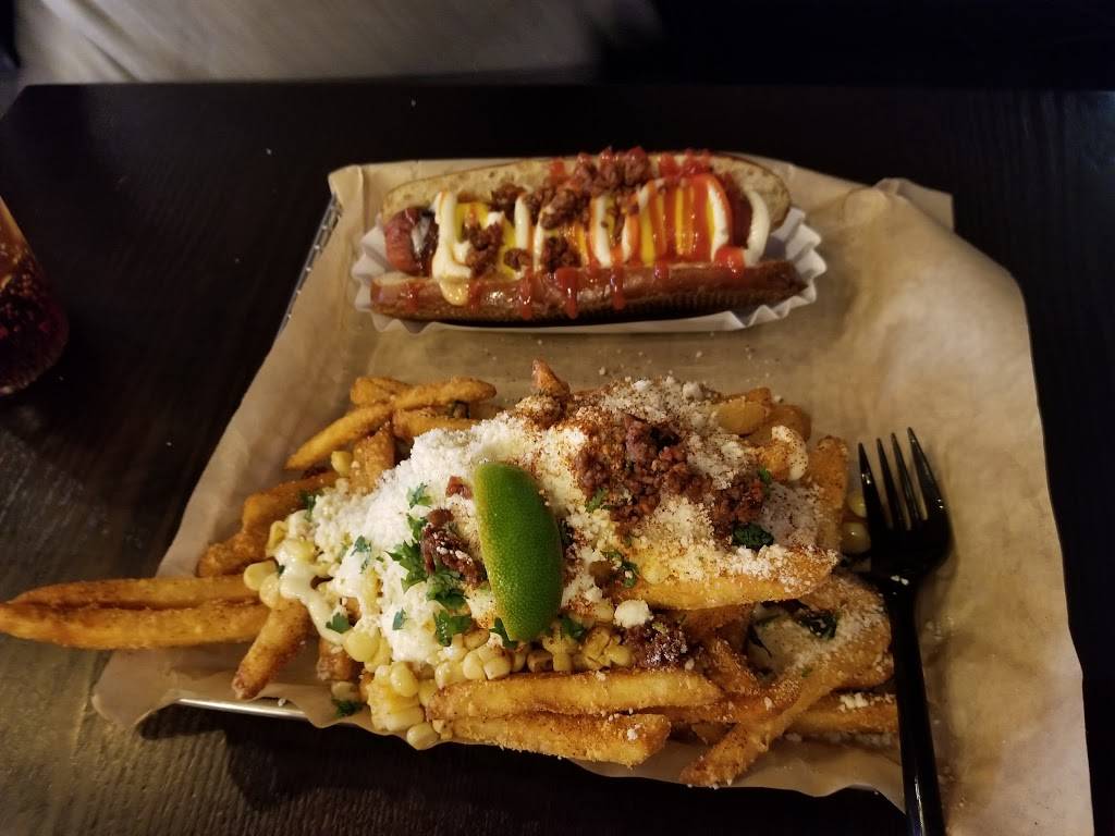 Dirt Dog Inc. | restaurant | 2528 S Figueroa St, Los Angeles, CA 90007, USA | 2137491813 OR +1 213-749-1813