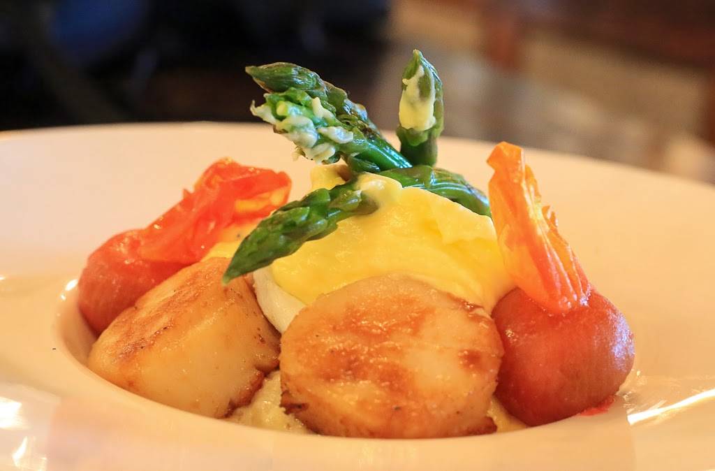 The Waterside Restaurant | restaurant | 465 Cuscowilla Dr NE, Eatonton, GA 31024, USA | 7064842044 OR +1 706-484-2044