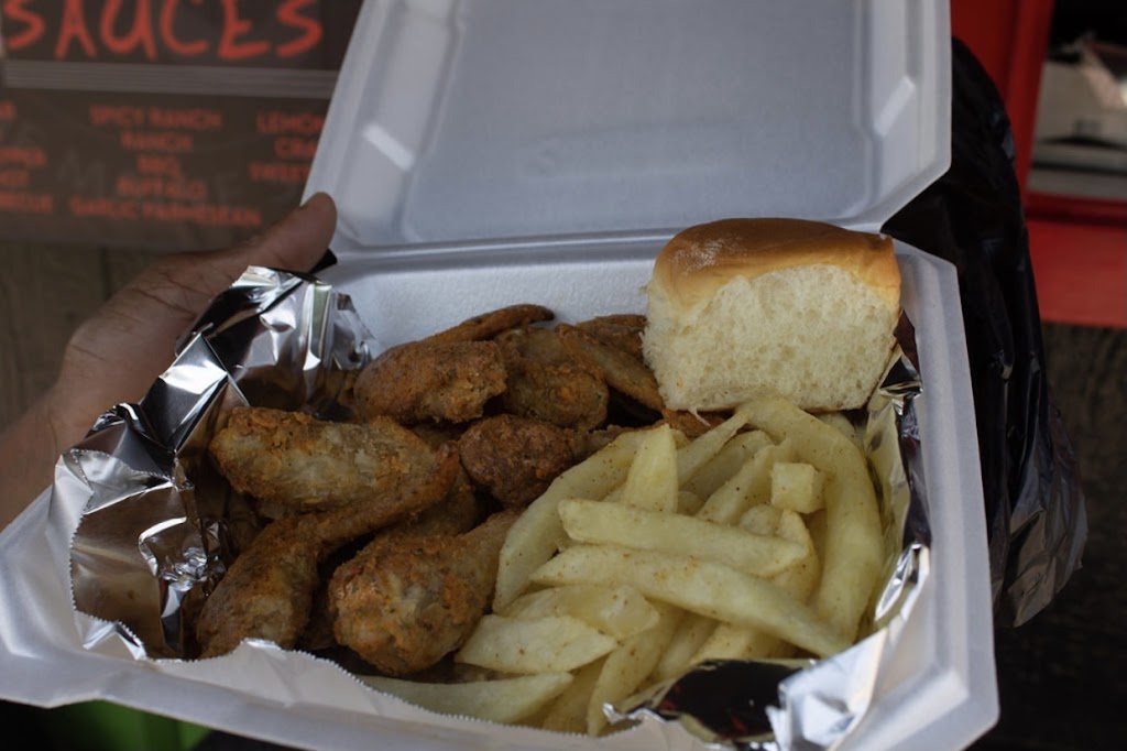 TheMaineStrip | restaurant | 111 Evelyn St, DeSoto, TX 75115, USA | 4697815654 OR +1 469-781-5654