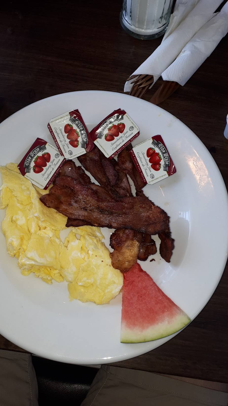 Copperspoons | restaurant | 540 Romaine St, Peterborough, ON K9J 2E2, Canada | 7058767048 OR +1 705-876-7048