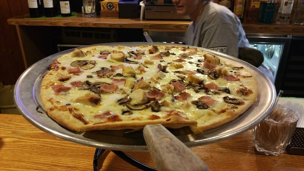 Ticino Pizzeria | restaurant | 100 6th Ave, New Glarus, WI 53574, USA | 6085275245 OR +1 608-527-5245