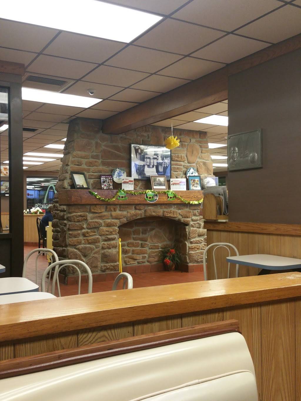 McDonalds | cafe | 2750 Frederica St, Owensboro, KY 42301, USA | 2706837971 OR +1 270-683-7971