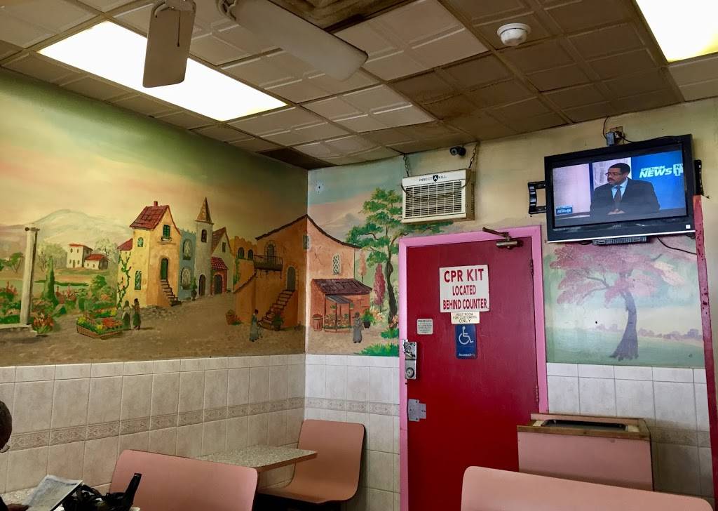 Domenicks Pizzeria | restaurant | 8774 Sutphin Blvd, Jamaica, NY 11435, USA | 7185230230 OR +1 718-523-0230