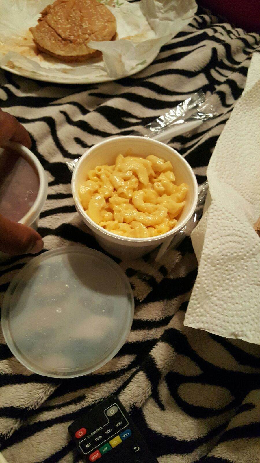 D&D Barbeque & Ribs | restaurant | 1975 Sylvan Rd SW, Atlanta, GA 30310, USA | 4047561177 OR +1 404-756-1177