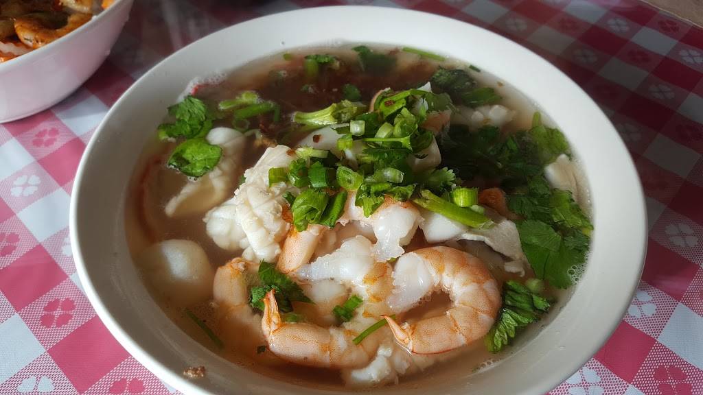 Pho Hoang Yen | restaurant | 1233 164th St SW, Lynnwood, WA 98087, USA | 4257431397 OR +1 425-743-1397