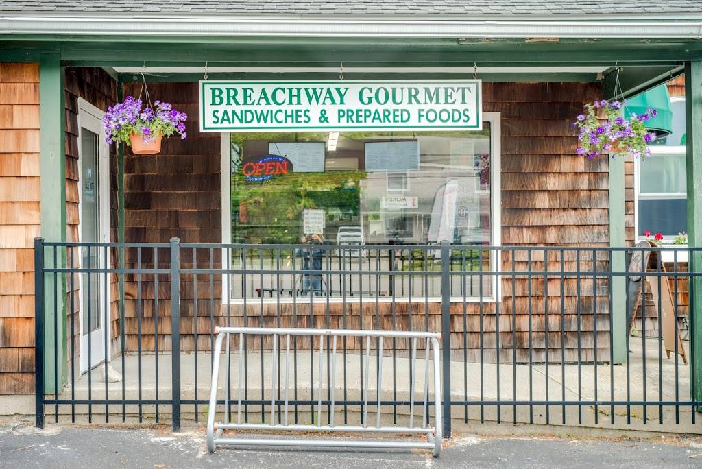 Breachway Gourmet | restaurant | 1 Charlestown Beach Rd, Charlestown, RI 02813, USA | 4013649000 OR +1 401-364-9000