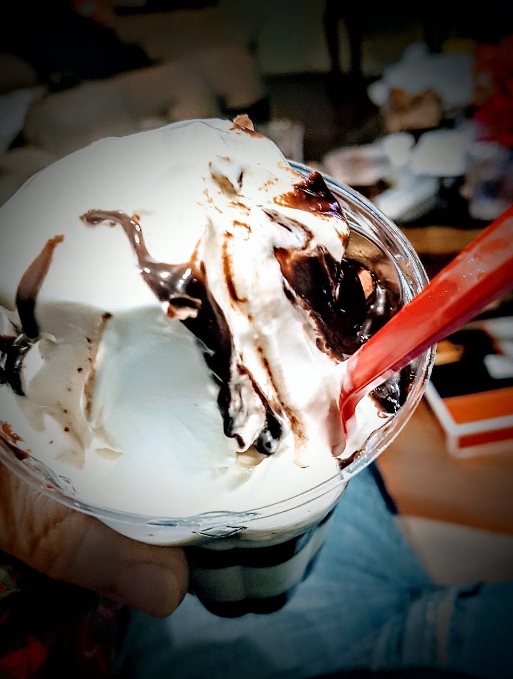 Dairy Queen | restaurant | 707 W Rollins Rd, Round Lake Beach, IL 60073, USA | 8475460550 OR +1 847-546-0550