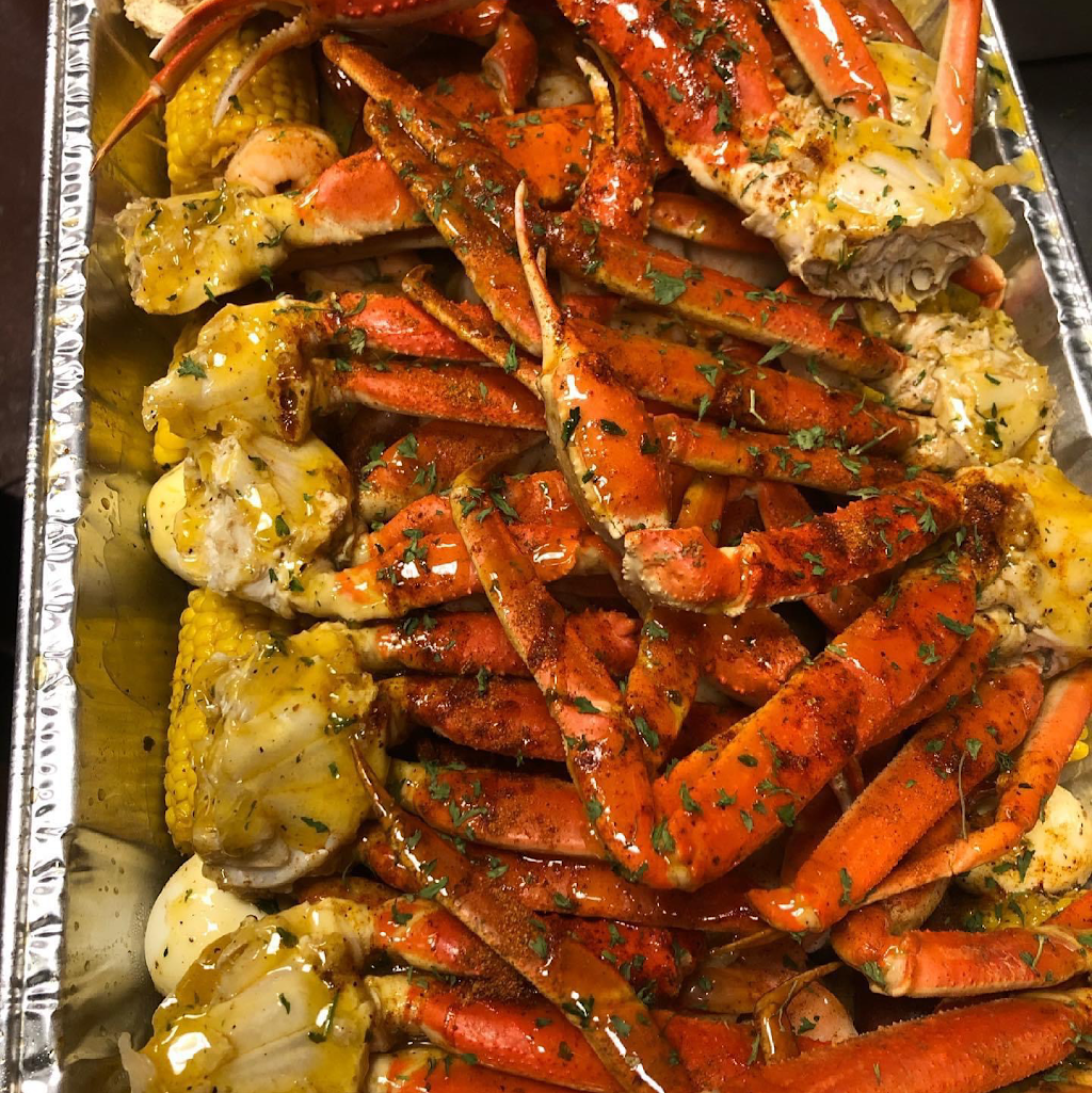 Krab Kingz Jarrell | restaurant | 110 W Avenue L, Jarrell, TX 76537, USA | 2543381883 OR +1 254-338-1883