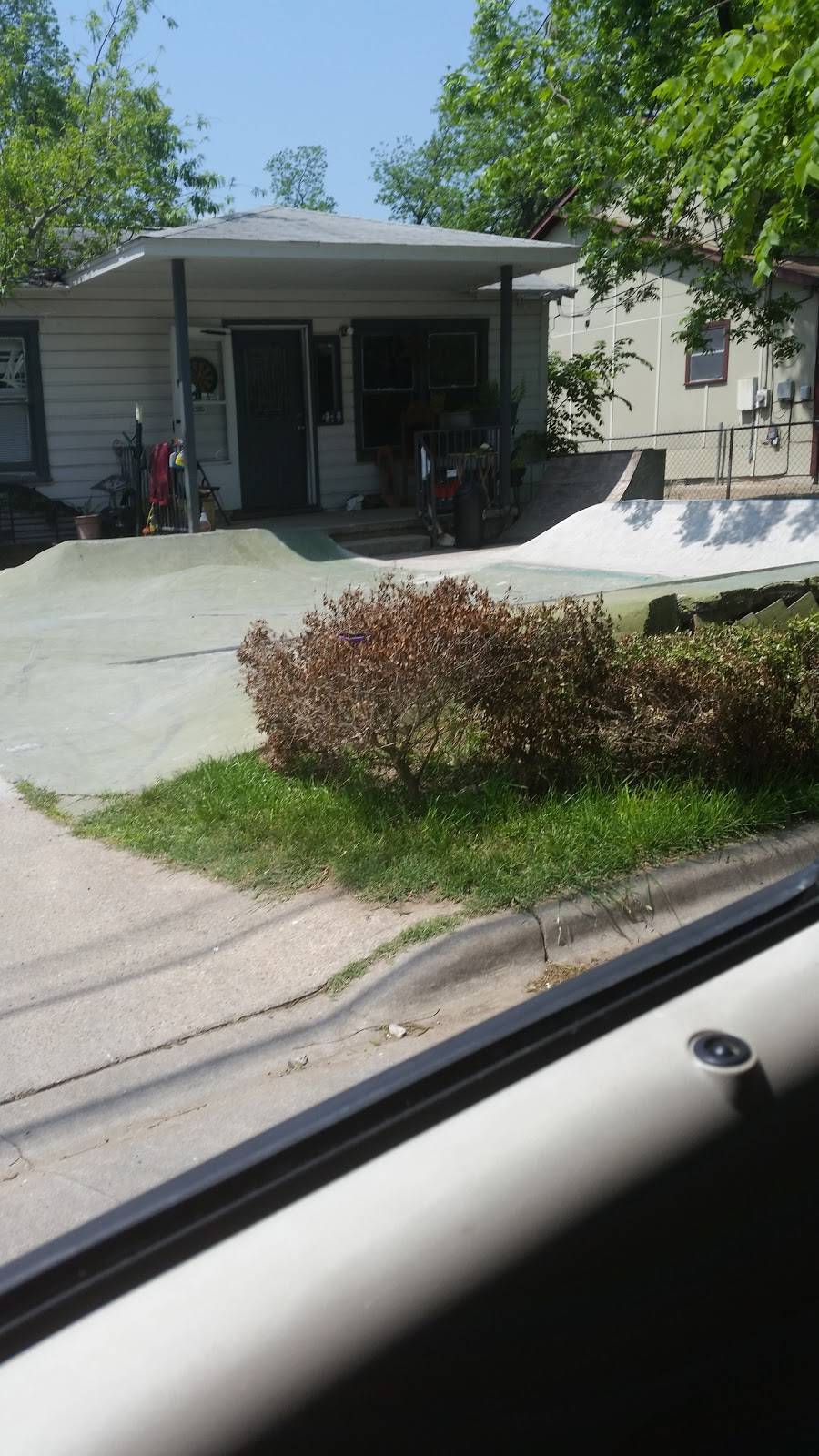 Supper Friends at the SWOOP House | restaurant | 3012 Gonzales St, Austin, TX 78762, USA | 5123856700 OR +1 512-385-6700