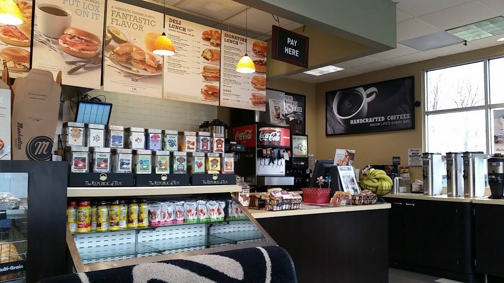 Manhattan Bagel | cafe | 5 E Butler Ave, Chalfont, PA 18914, USA | 2159978100 OR +1 215-997-8100