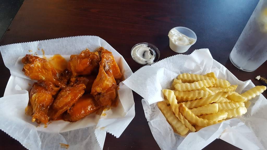 TJs Hot Wings | restaurant | 513 Railroad Ave, Albertville, AL 35950, USA | 2568577090 OR +1 256-857-7090