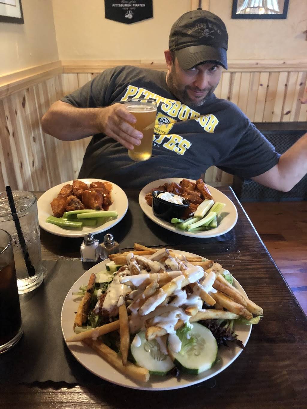 The Grapevine Restaurant and Lounge | night club | 368 1st St, Coral, PA 15731, USA | 7249158128 OR +1 724-915-8128