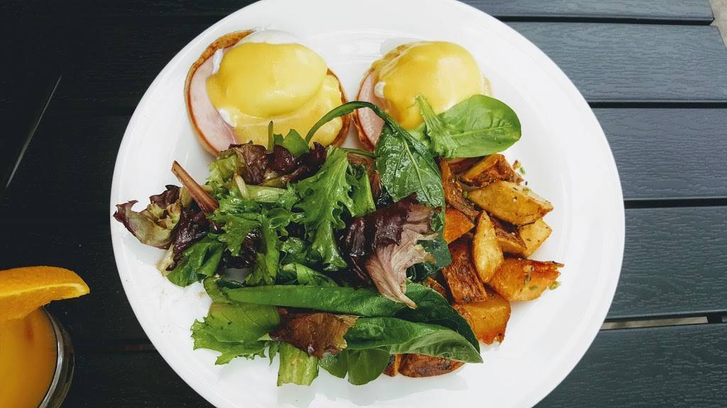 Barawine Harlem | restaurant | 200 Malcolm X Blvd, New York, NY 10027, USA | 6467564154 OR +1 646-756-4154