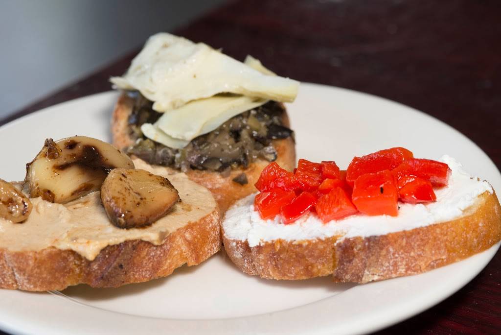 Leisure Public House | restaurant | 8002 N Lombard St, Portland, OR 97203, USA | 5032897606 OR +1 503-289-7606