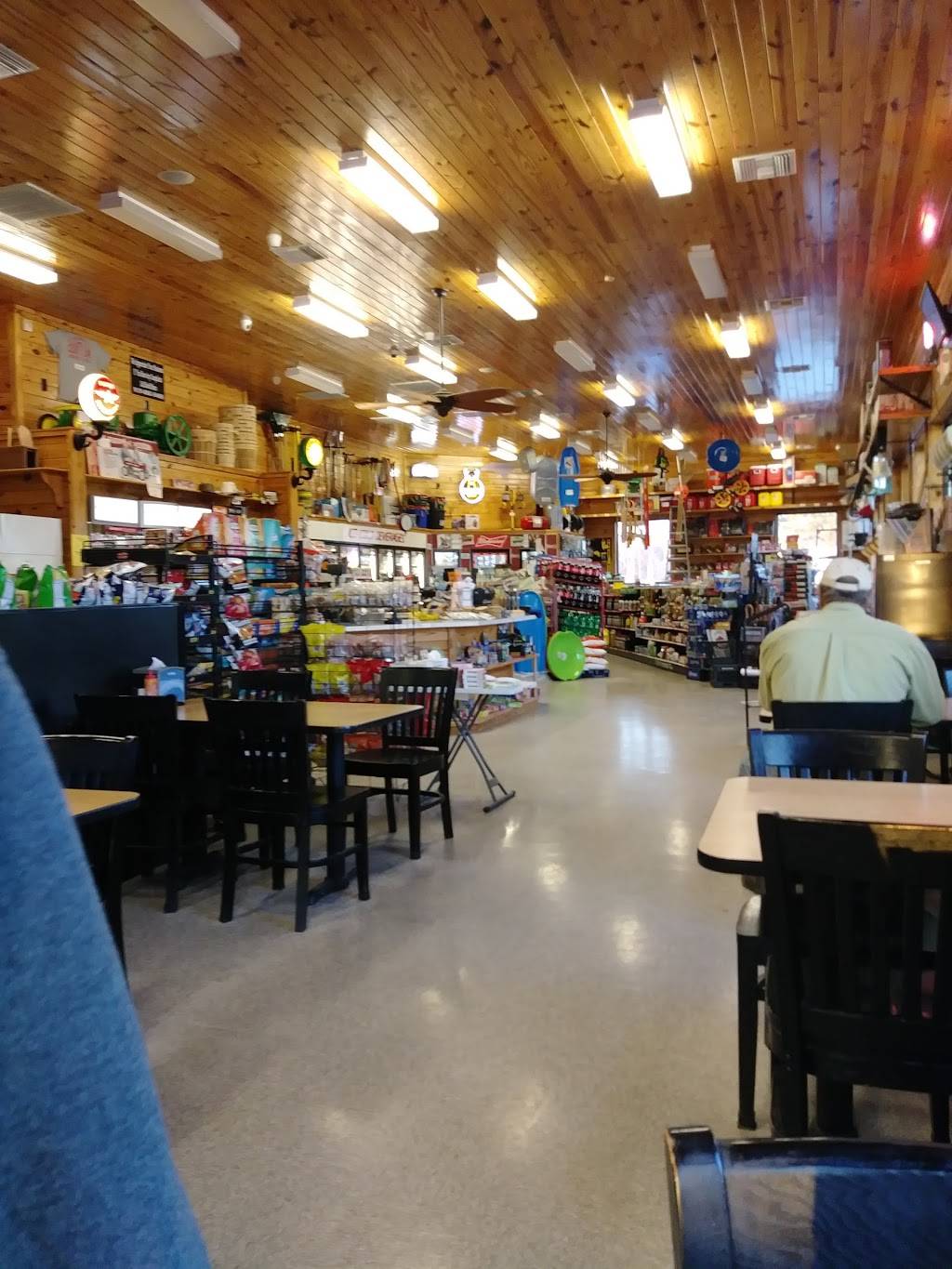 County Line Grocery & Grill | restaurant | 2981 Pilot-Riley Rd, Zebulon, NC 27597, USA | 9192690024 OR +1 919-269-0024