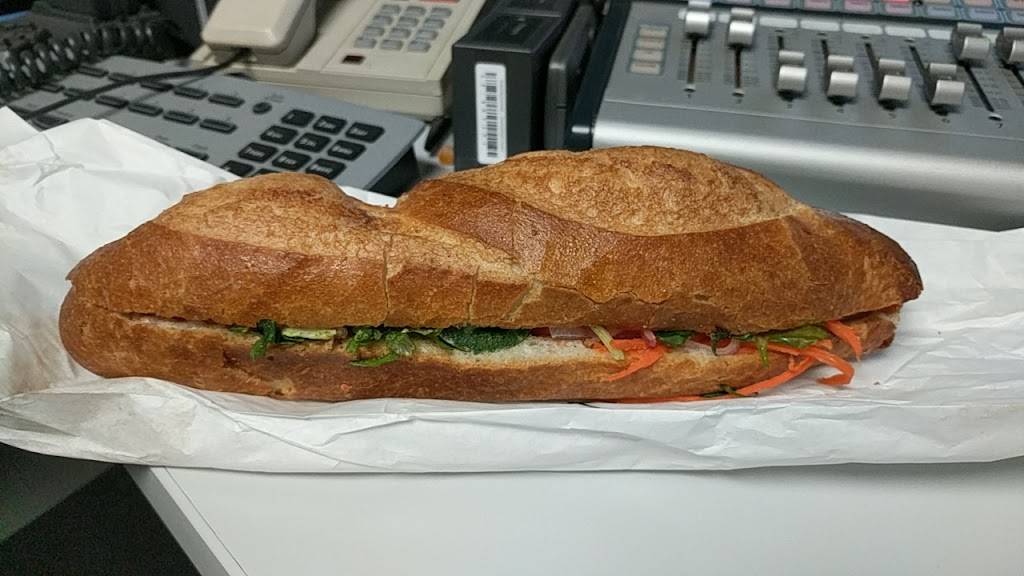 Viet Express | restaurant | 4536 Rue Wellington, Verdun, QC H4G 1W7, Canada | 5149039877 OR +1 514-903-9877