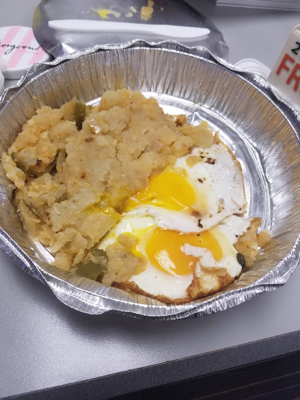 Griddle Cafe & Deli | restaurant | 30-18 Hunters Point Ave, Long Island City, NY 11101, USA | 7189377947 OR +1 718-937-7947