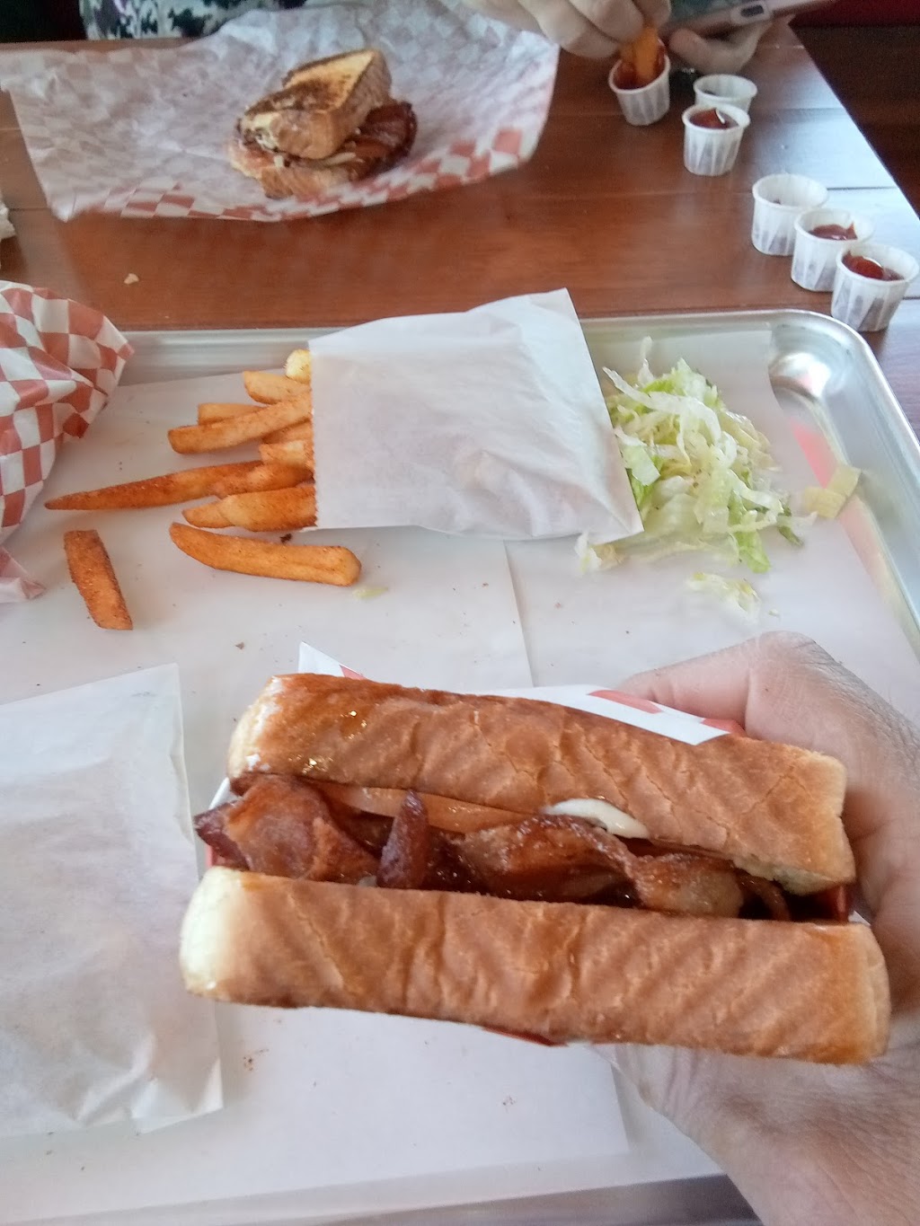 Wimpys Hamburgers | restaurant | 321 S Lemoore Ave, Lemoore, CA 93245, USA | 5594235126 OR +1 559-423-5126