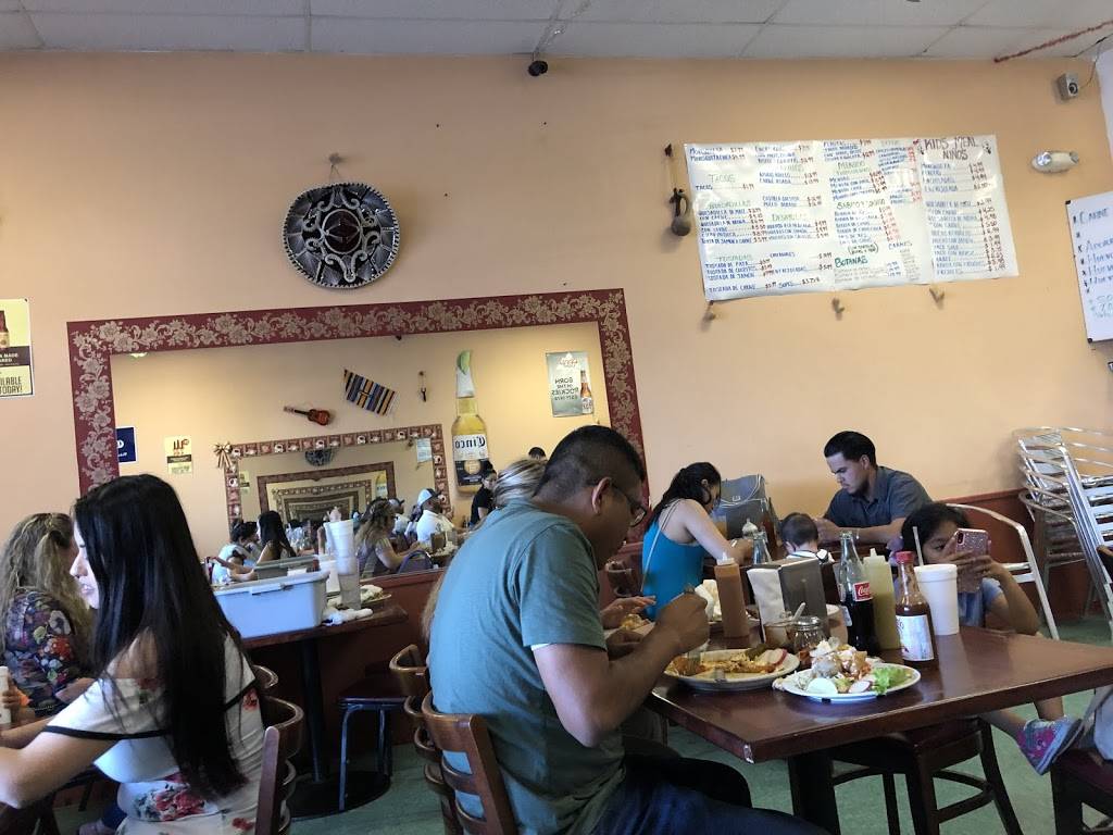 LAS DELICIAS DE APATZINGAN | restaurant | 1940 Crows Landing Rd, Modesto, CA 95358, USA | 2092524130 OR +1 209-252-4130