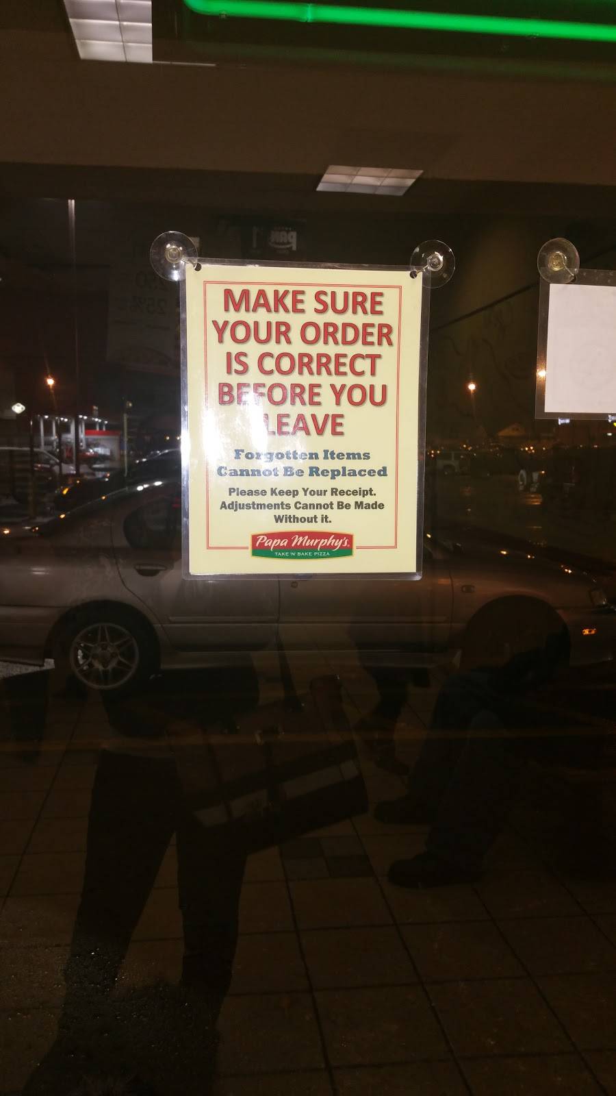 Papa Murphys Take N Bake Pizza | meal takeaway | 4401 E 10th St, Indianapolis, IN 46201, USA | 3173567272 OR +1 317-356-7272