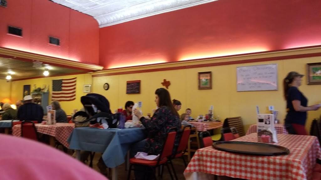 Sues Roost | restaurant | 103 Edgar St, Eustace, TX 75124, USA | 9034258008 OR +1 903-425-8008