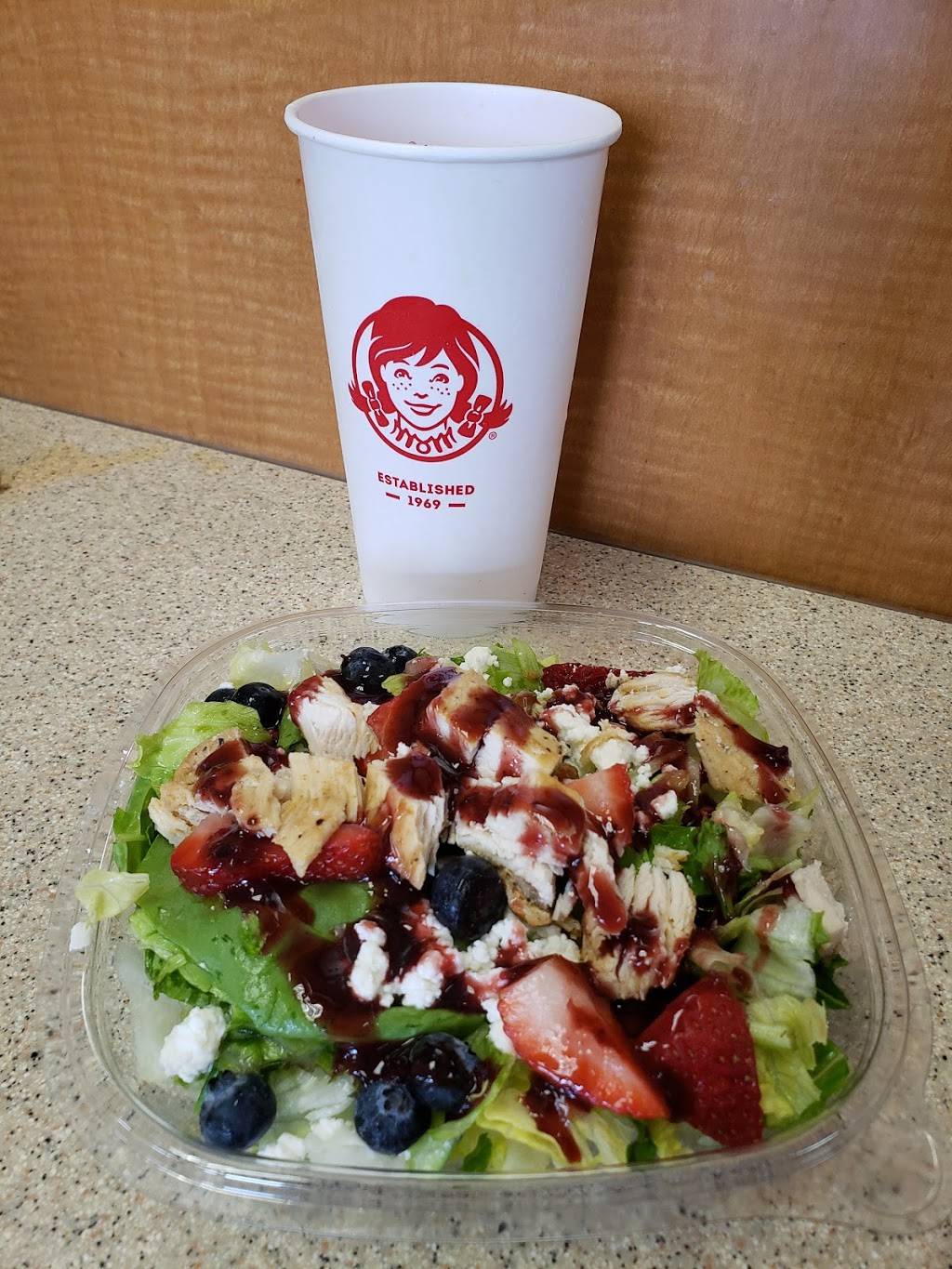 Wendys | restaurant | 641 Lancaster Dr NE, Salem, OR 97301, USA | 5035859944 OR +1 503-585-9944