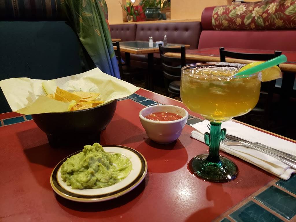 Puerto Vallarta Restaurant | restaurant | 4727 California Ave SW, Seattle, WA 98116, USA | 2069377335 OR +1 206-937-7335