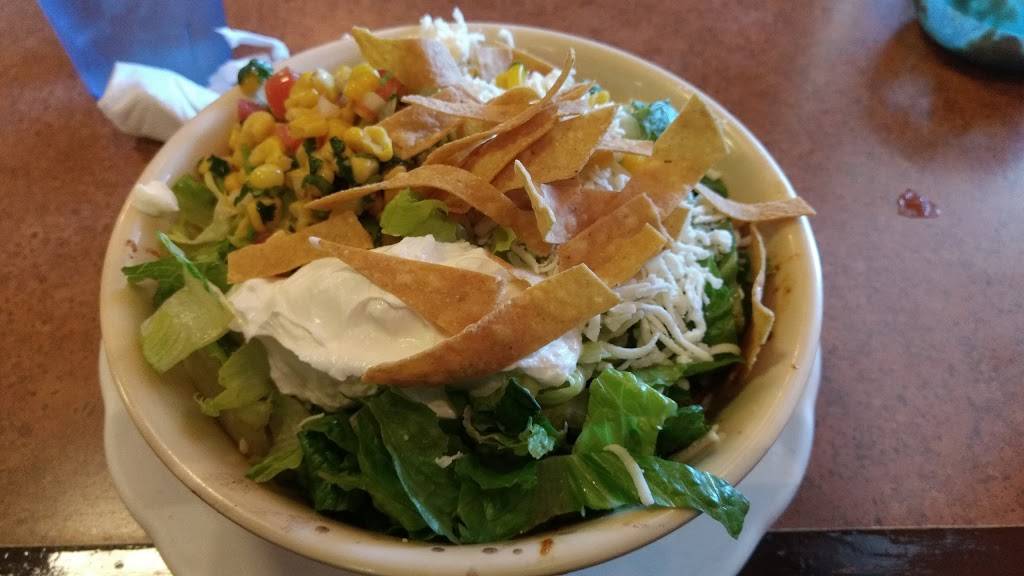 El Caporal Mexican Restaurant | restaurant | 241 Charles H Dimmock Pkwy, Colonial Heights, VA 23834, USA | 8045208492 OR +1 804-520-8492