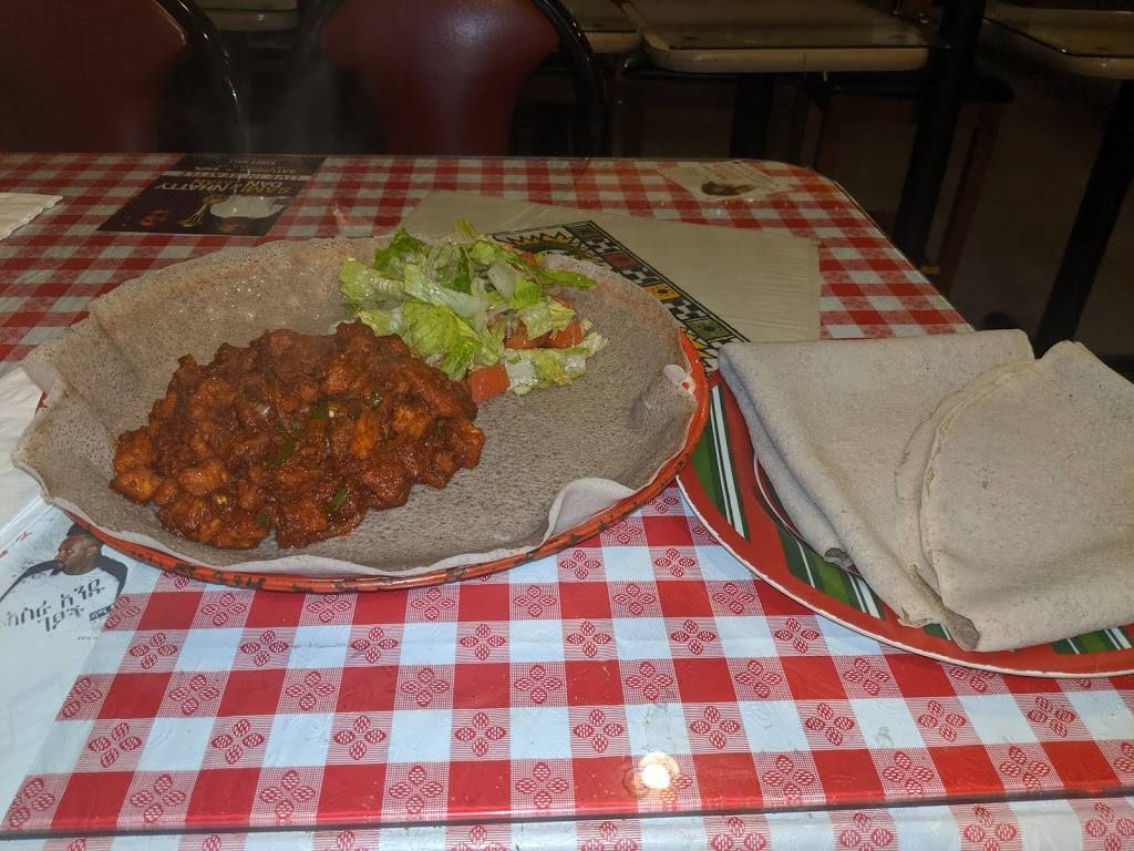 Chef Cafe | restaurant | 2200 S Jackson St, Seattle, WA 98144, USA | 2065682681 OR +1 206-568-2681