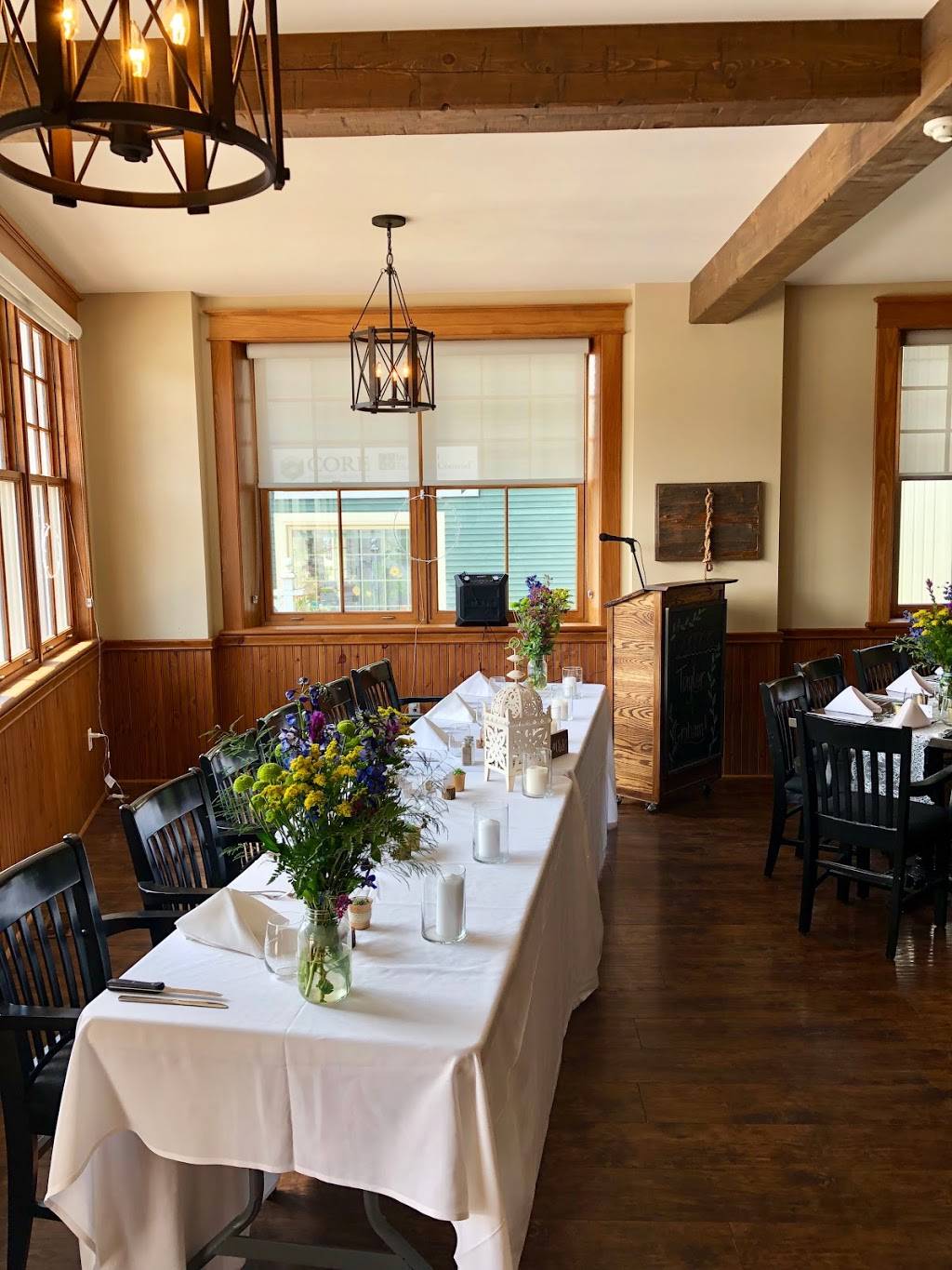 The Walker House | restaurant | 146 High St, Southampton, ON N0H 2L0, Canada | 5197972772 OR +1 519-797-2772