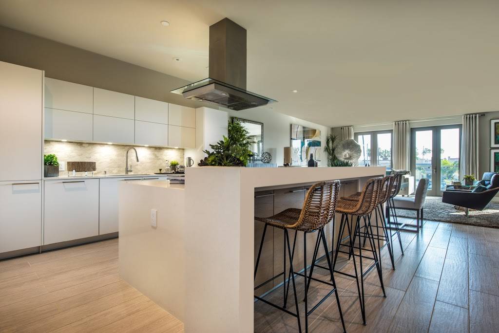 Vue Newport | restaurant | 2240 Newport Blvd, Newport Beach, CA 92663, USA | 9494673418 OR +1 949-467-3418