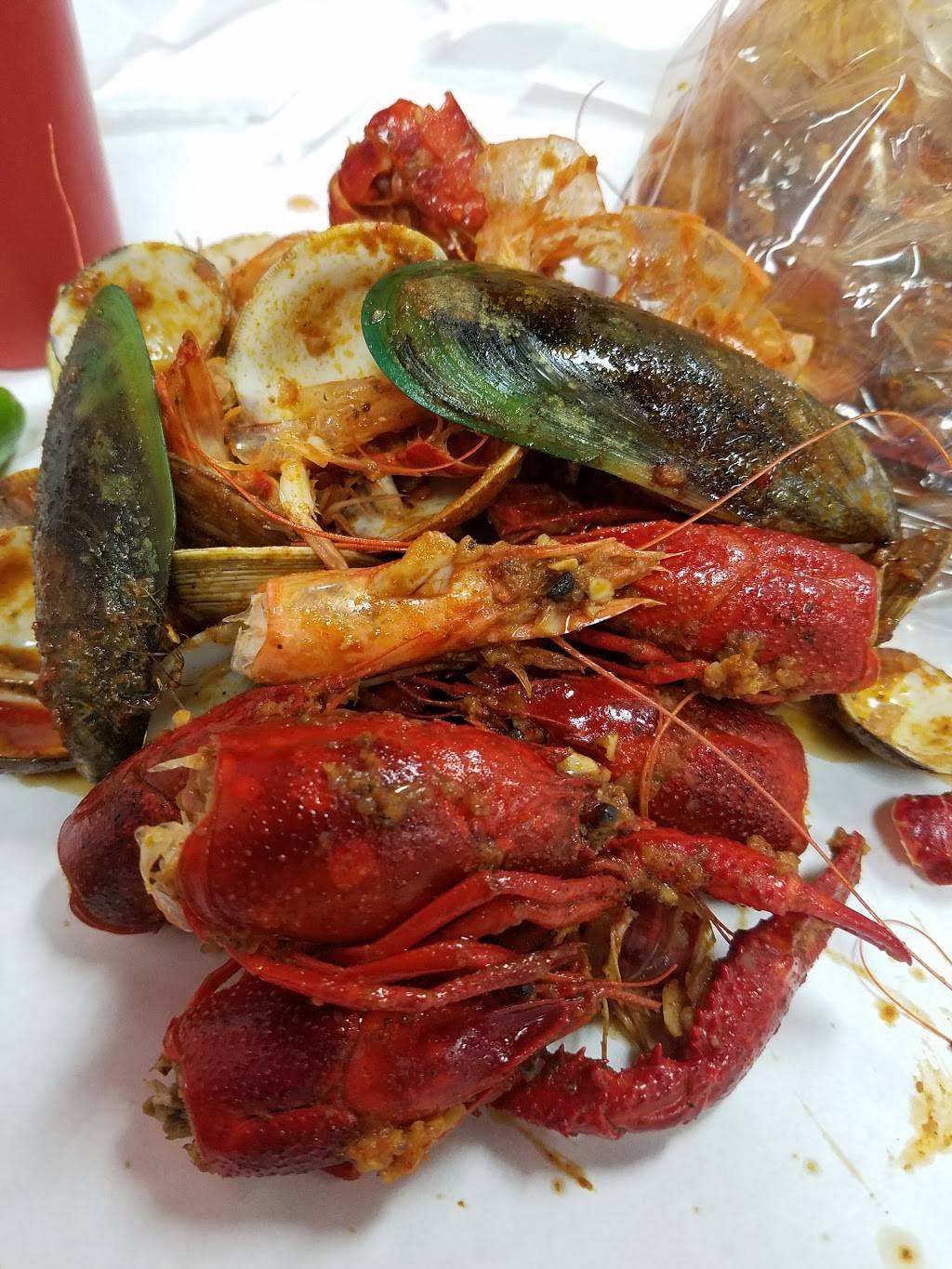 The Crawfish Guy | restaurant | 5730 N First St, Fresno, CA 93710, USA | 5594382729 OR +1 559-438-2729