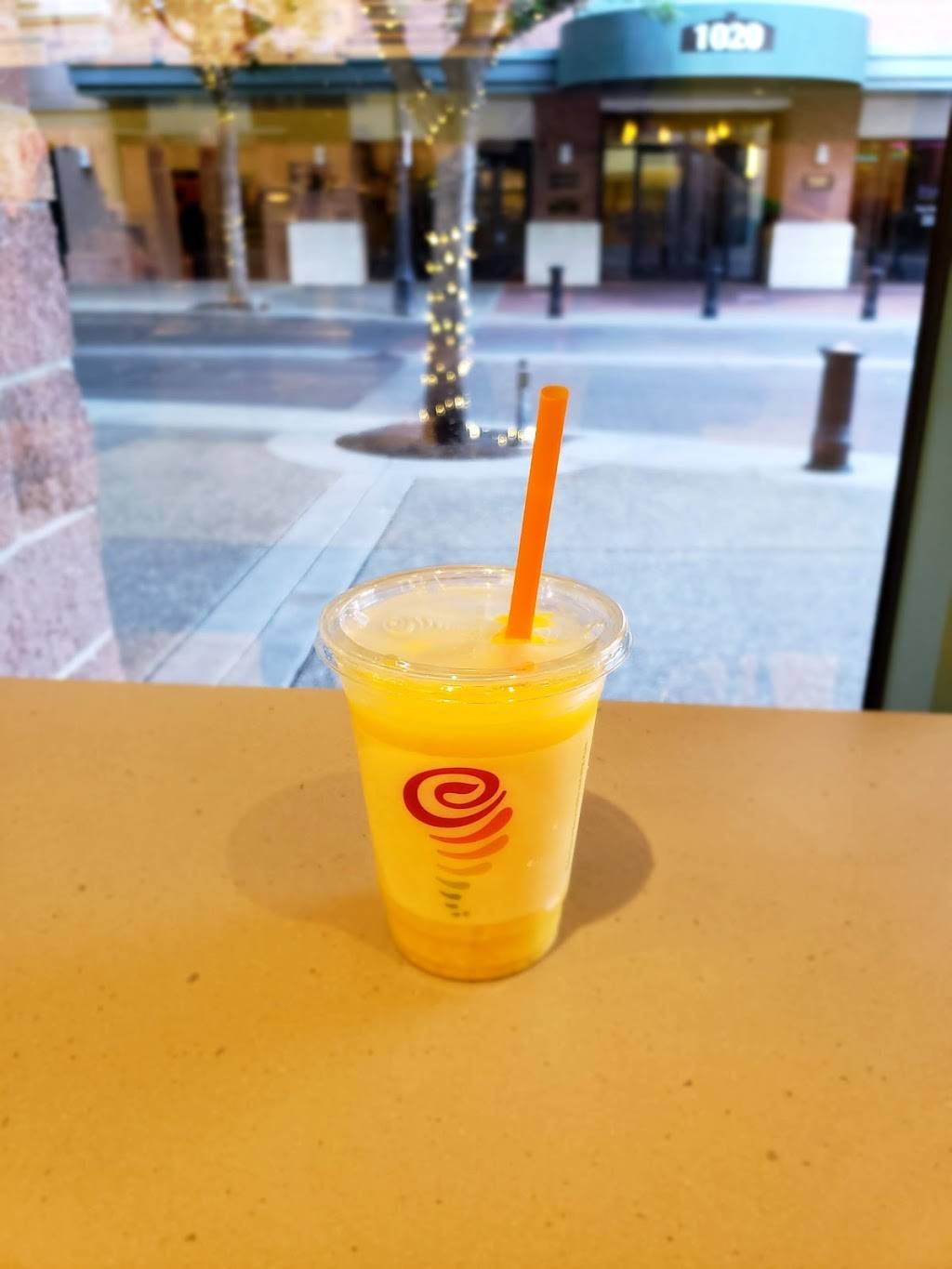 Jamba Juice Modesto II | restaurant | 1021 10th St B, Modesto, CA 95354, USA | 2095724511 OR +1 209-572-4511