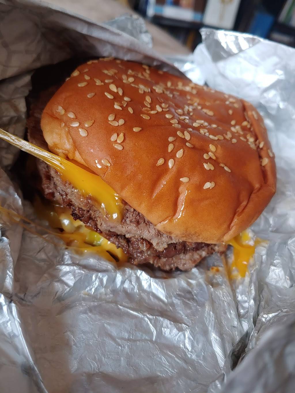 Frugals | restaurant | 10727 Pacific Ave S, Tacoma, WA 98444, USA | 2535359775 OR +1 253-535-9775