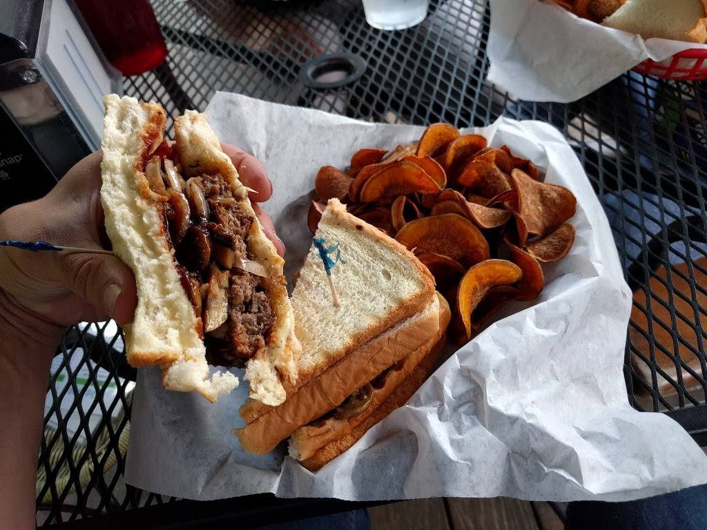 The Bean Trees | restaurant | 3601 Hartford Rd, Hartford, TN 37753, USA | 4234872187 OR +1 423-487-2187