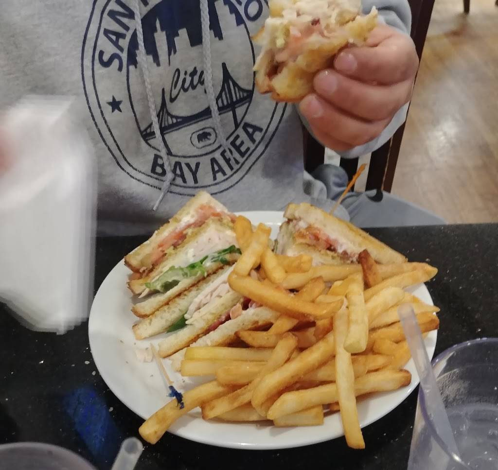 Beach Street Pizza & Bar | restaurant | 303 Beach St, Santa Cruz, CA 95060, USA | 8314718530 OR +1 831-471-8530