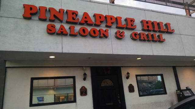 Pineapple Hill Saloon & Grill | restaurant | 4454 Van Nuys Blvd N, Sherman Oaks, CA 91403, USA | 8187890679 OR +1 818-789-0679